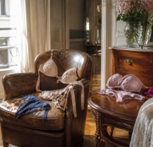 découvrez comment choisir la couleur de lingerie idéale pour mettre en valeur votre peau et exprimer vos envies avec élégance et confiance.